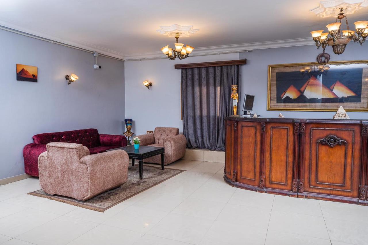 Pyramids Inn Hotel Kafret el-Gabal エクステリア 写真