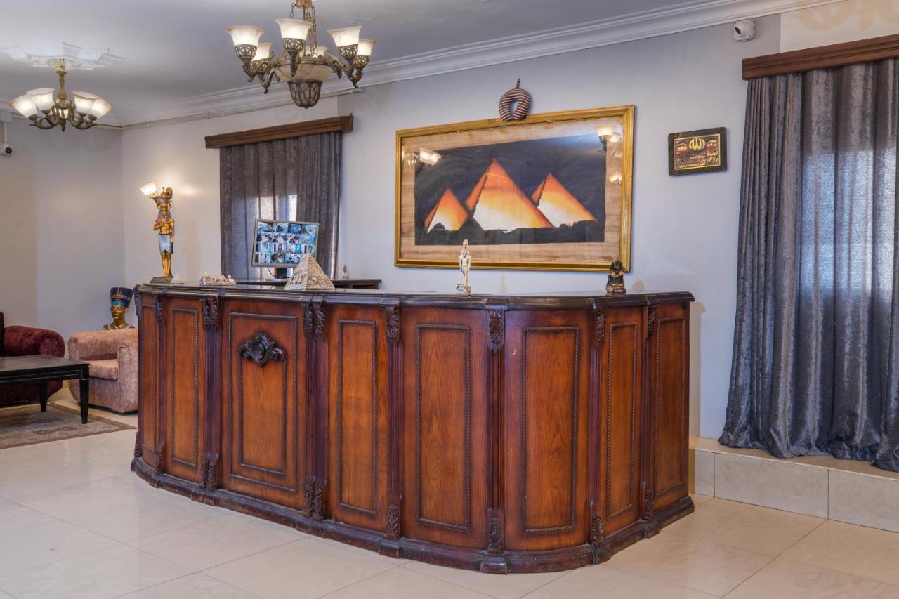 Pyramids Inn Hotel Kafret el-Gabal エクステリア 写真