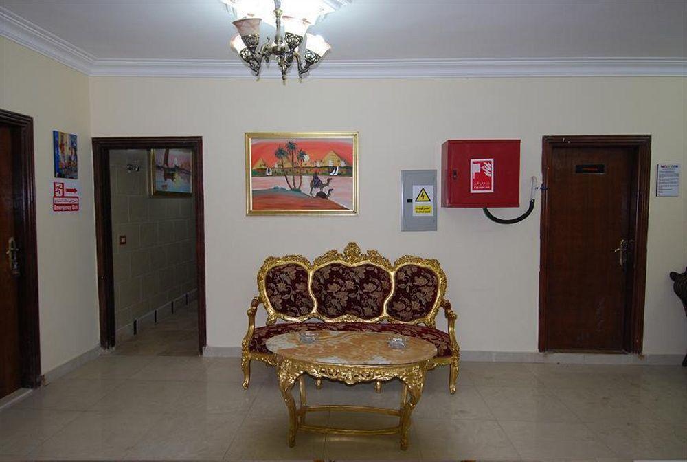 Pyramids Inn Hotel Kafret el-Gabal エクステリア 写真