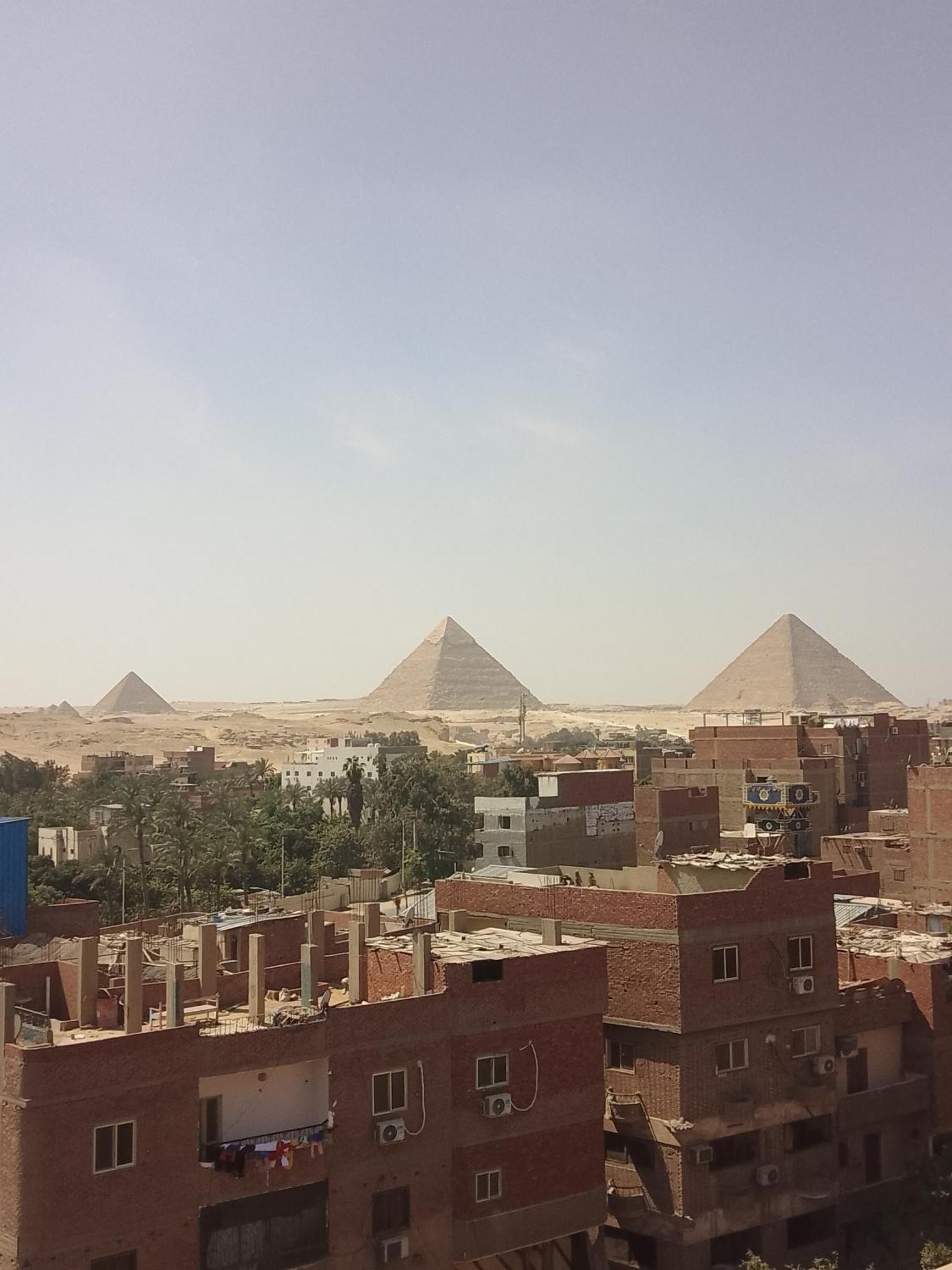 Pyramids Inn Hotel Kafret el-Gabal エクステリア 写真